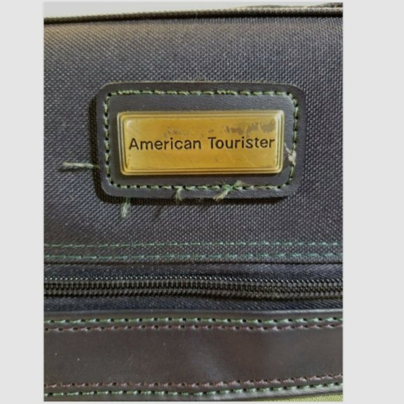 American Tourister Bags Vtg American Tourister Rolling